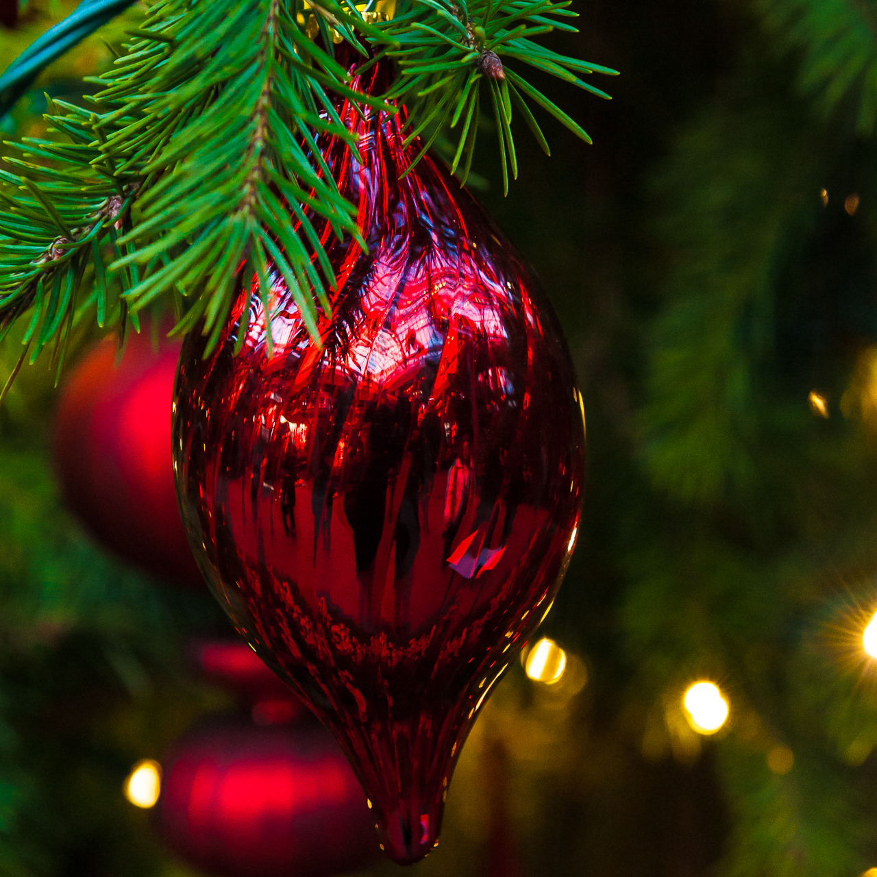 christmas-tree-ball-7235