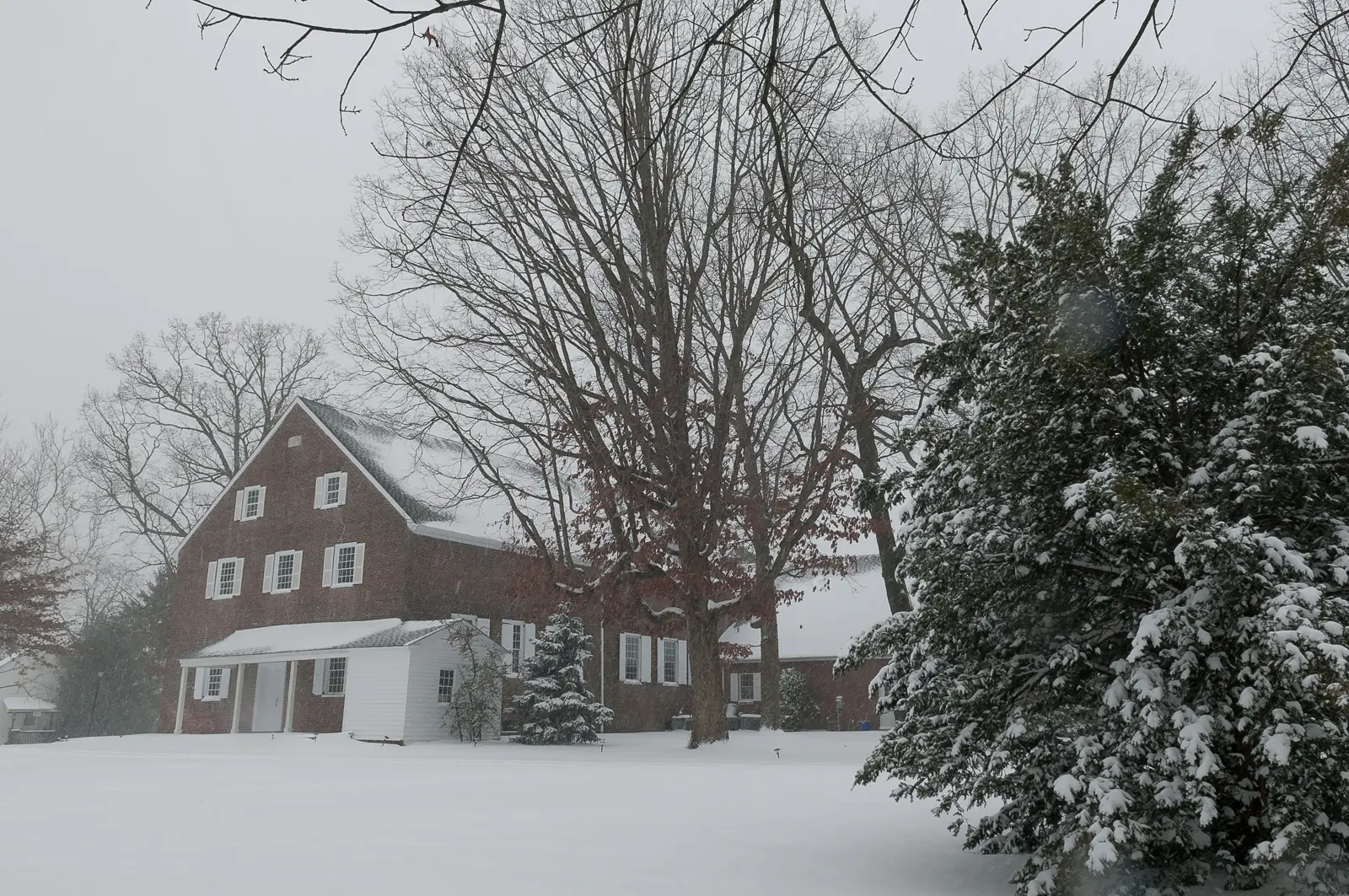 Wide angle friends meeting house-3478